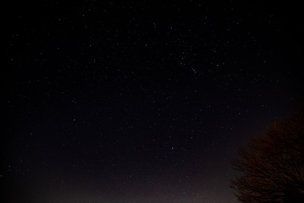 駐車場からの星空