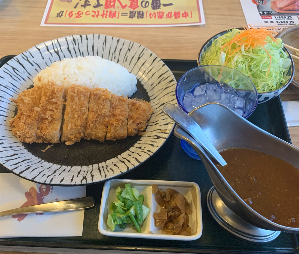 レストランやま忠のカツカレー