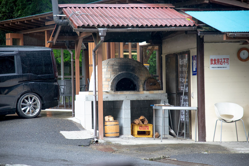 釣り堀CAFE二見の石窯