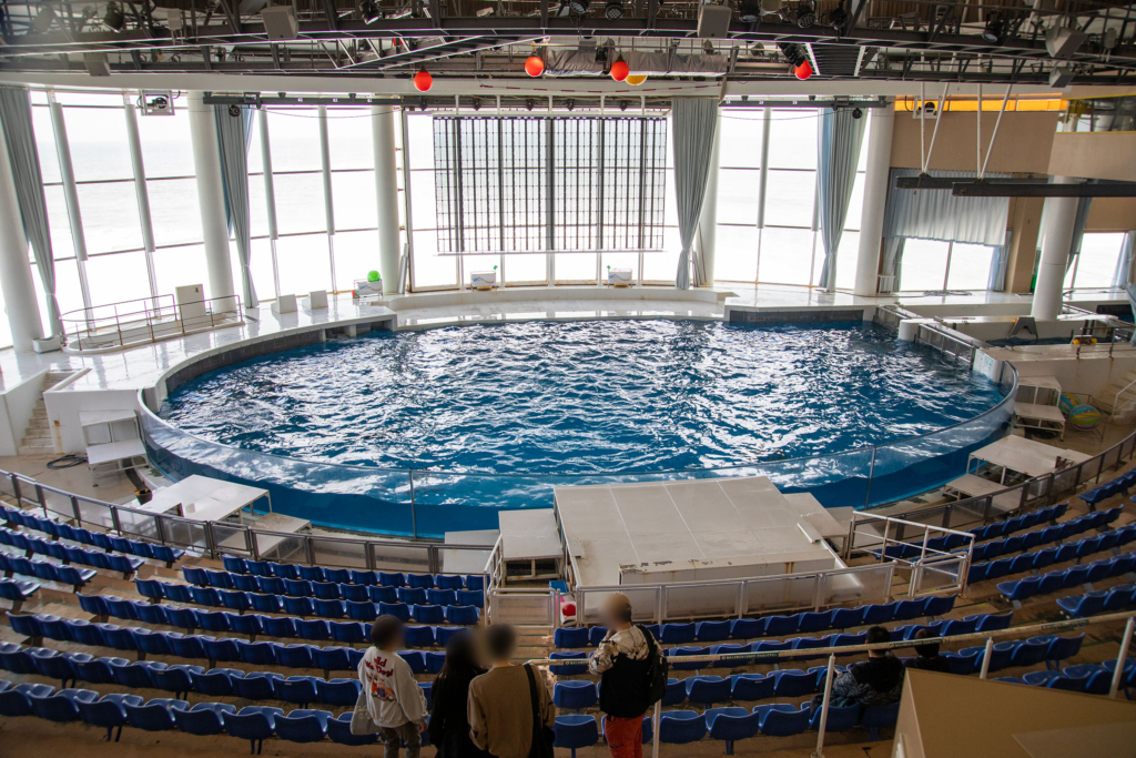 アクアワールド茨城県大洗水族館・オーシャンシアター内観